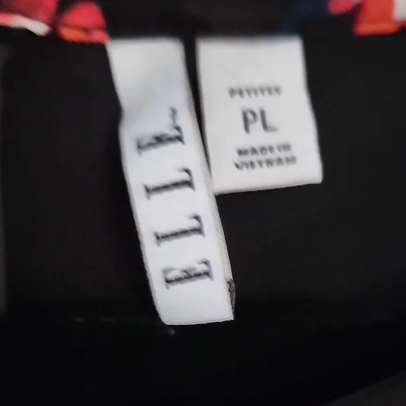 Elle Black Midi Dress with Floral Pleated Skirt Size Petite Large - Picture 2 of 8